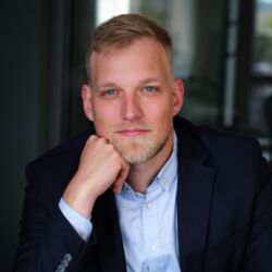 Martin J. Reindl